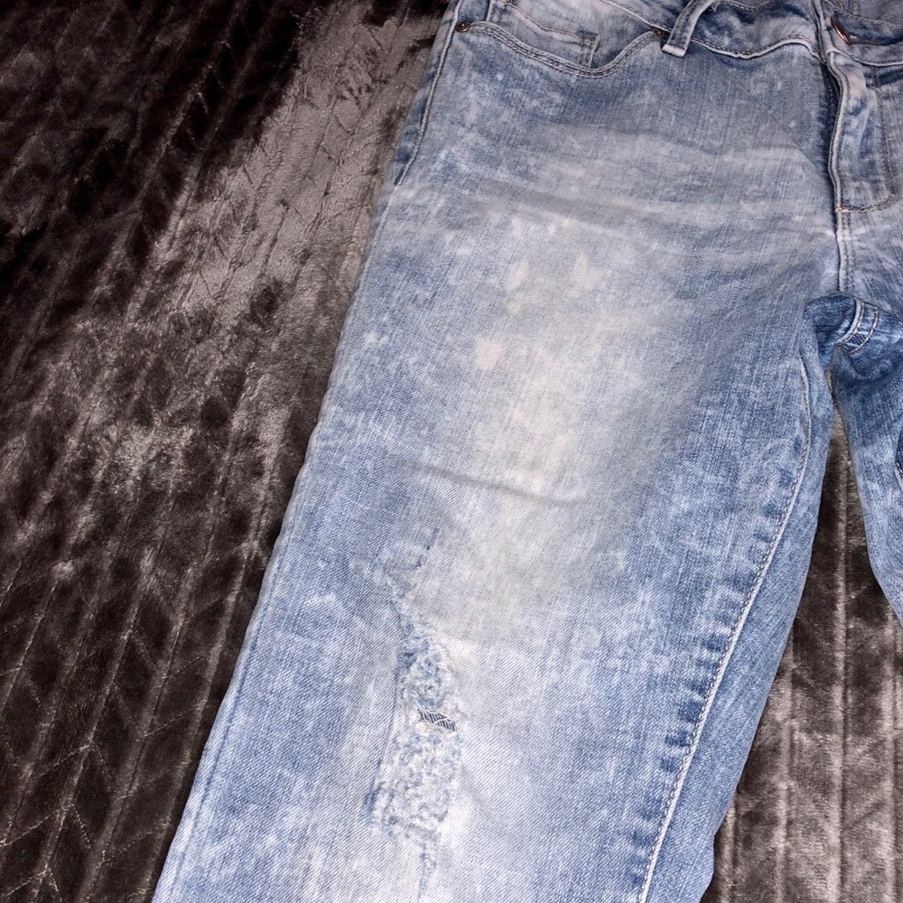 Jessica Simpson Distressed Acid Wash Skinny Crop - Picture 3 of 8